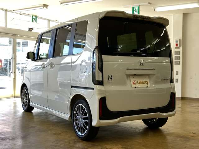 ホンダ Ｎ　ＢＯＸ カスタム ６６０ ターボ R8年 (四国) 99
