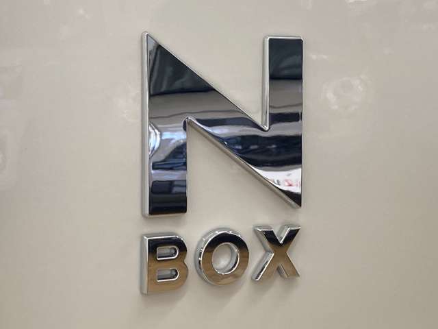 ホンダ Ｎ　ＢＯＸ カスタム ６６０ ターボ R8年 (四国) 99