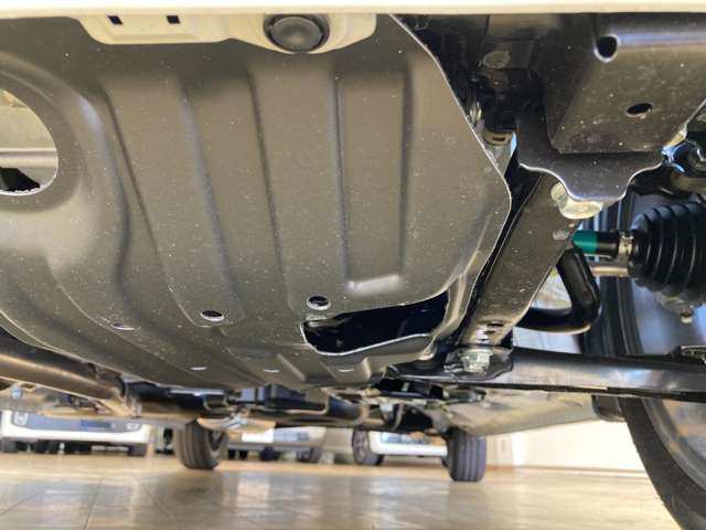 ホンダ Ｎ　ＢＯＸ カスタム ６６０ ターボ R8年 (四国) 99