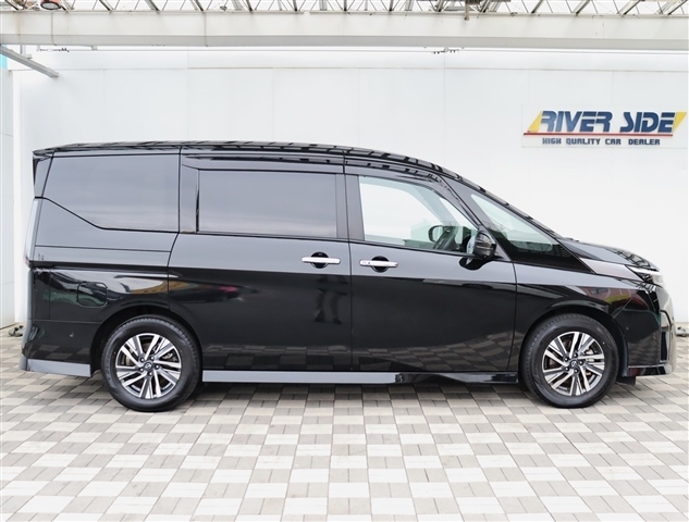 日産 セレナ １．４ Ｅ－ＰＯＷＥＲ ルキシオン R5年 (関東) 99