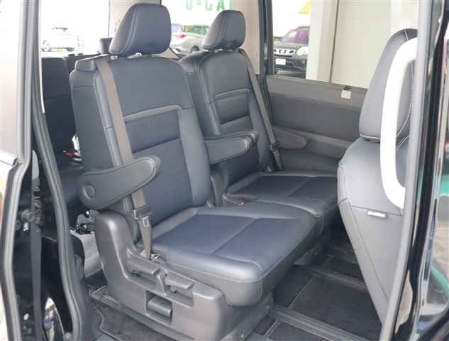 日産 セレナ １．４ Ｅ－ＰＯＷＥＲ ルキシオン R5年 (関東) 99