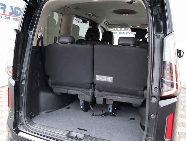 日産 セレナ １．４ Ｅ－ＰＯＷＥＲ ルキシオン R5年 (関東) 99