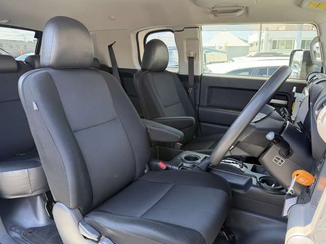 トヨタ ＦＪ　クルーザー ４．０ ４ＷＤ H25年 (東海) 99