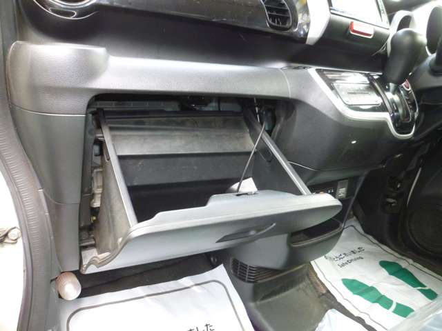 ホンダ Ｎ　ＢＯＸ ６６０ カスタムＧ ターボ Ｌパッケージ H28年 (関東) 99