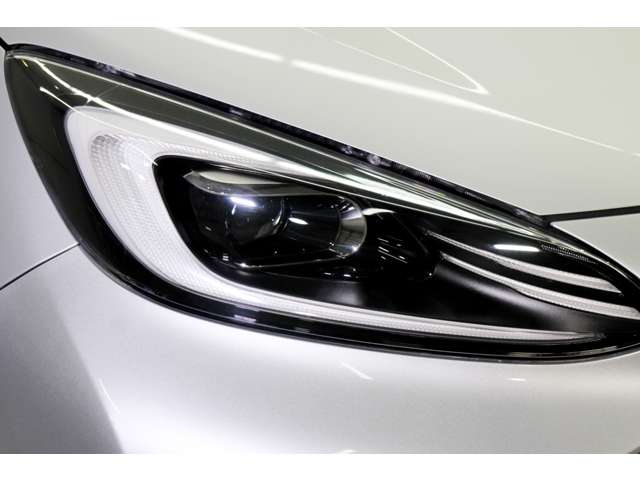 トヨタ アクア １．５ Ｚ R3年 (関東) 99