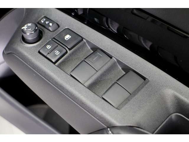 トヨタ アクア １．５ Ｚ R3年 (関東) 99