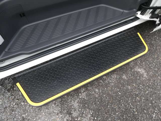 トヨタ ハイエースバン ２．０ ウェルキャブ ＢＵタイプ ロング R8年 (関東) 99