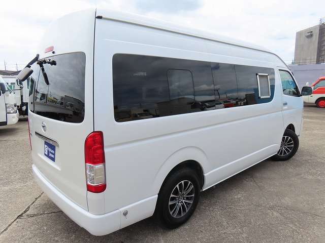 トヨタ ハイエースバン キャンピングカー H29年 (関東) 99