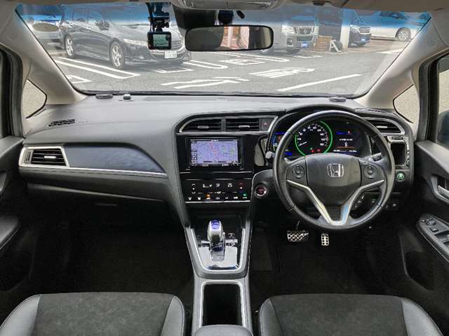 ホンダ シャトル １．５ ハイブリッド Ｘ H29年 (関東) 99