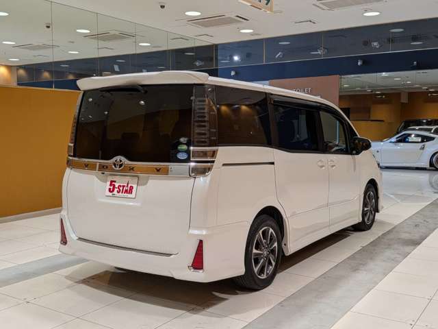 トヨタ ヴォクシー ２．０ ＺＳ H29年 (関東) 99