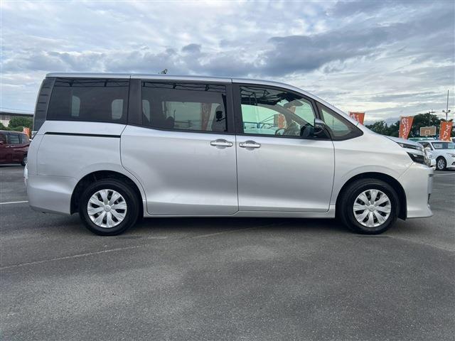 トヨタ ヴォクシー ２．０ Ｘ H28年 (九州・沖縄) 99