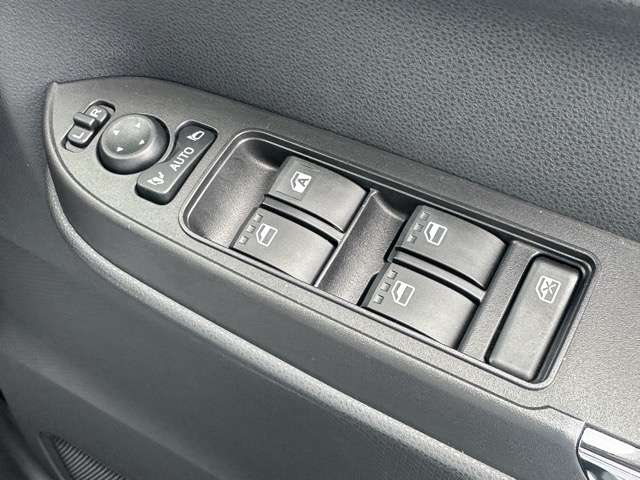 ダイハツ タント ６６０ カスタム ＲＳ R7年 (東海) 99
