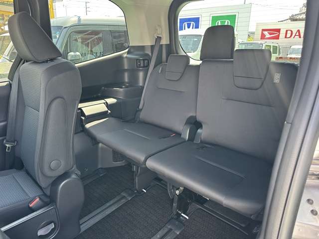 トヨタ ノア ２．０ Ｘ ４ＷＤ R4年 (東海) 99
