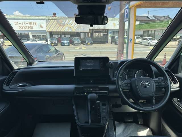 トヨタ ノア ２．０ Ｘ ４ＷＤ R4年 (東海) 99