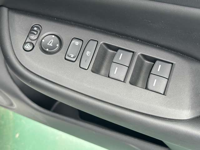 ホンダ フィット １．５ ホーム R7年 (東海) 99