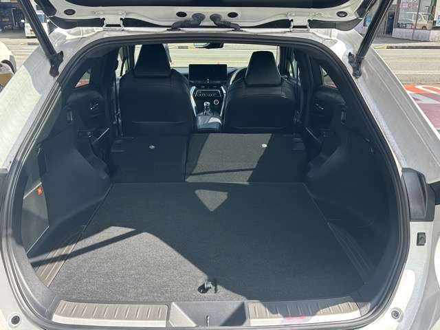 トヨタ ハリアーＰＨＥＶ ２．５ プラグインハイブリッド Ｚ Ｅ－ＦＯＵＲ ４ＷＤ R5年 (東海) 99
