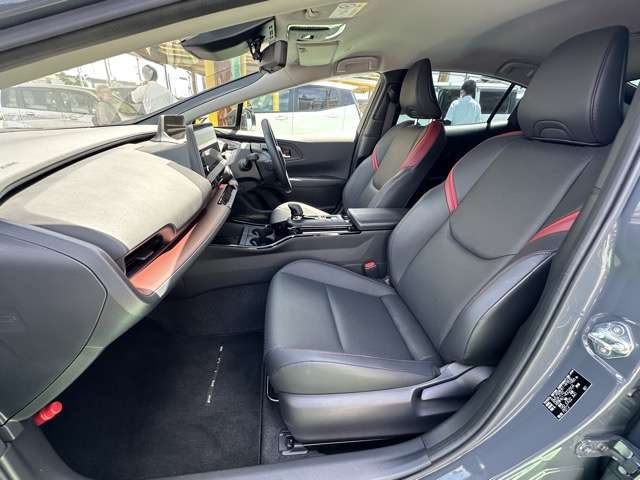 トヨタ プリウスＰＨＶ ２．０ プラグインハイブリッド Ｚ R5年 (東海) 99