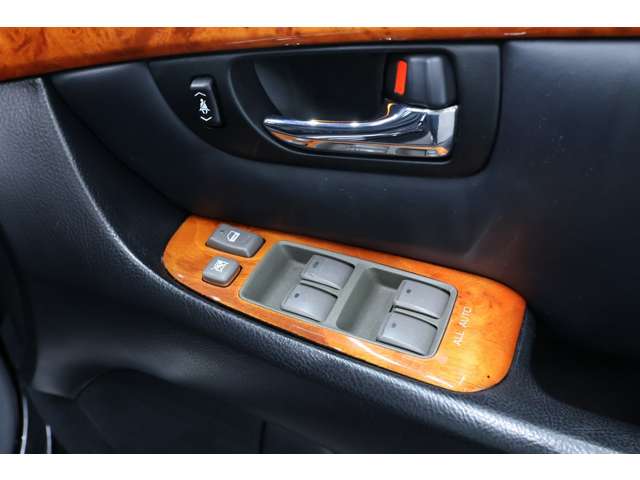 トヨタ セルシオ ４．３ Ｃ仕様 H15年 (北海道) 99