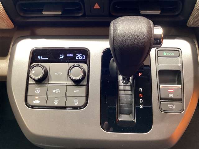 ホンダ フリード １．５ エアー R8年 (近畿) 99