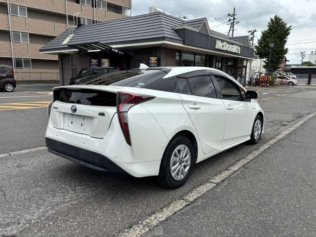 トヨタ プリウス １．８ Ｓ セーフティ プラス H29年 (甲信越・北陸) 99