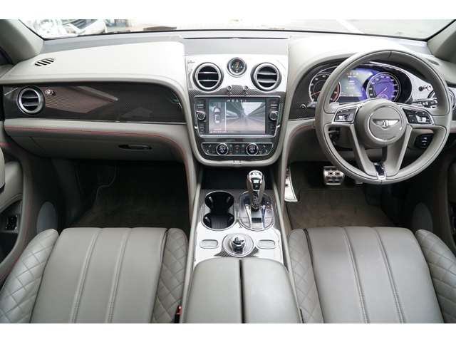 ベントレー ベンテイガ ６．０ ４ＷＤ H30年 (関東) 99