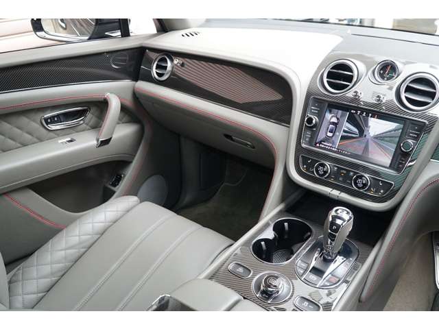 ベントレー ベンテイガ ６．０ ４ＷＤ H30年 (関東) 99
