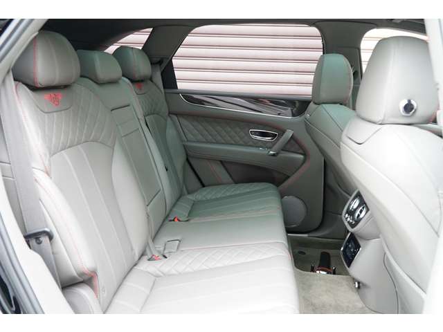 ベントレー ベンテイガ ６．０ ４ＷＤ H30年 (関東) 99
