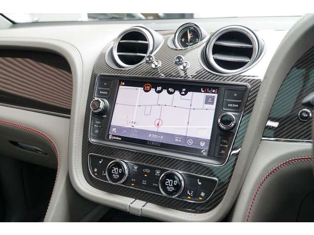 ベントレー ベンテイガ ６．０ ４ＷＤ H30年 (関東) 99