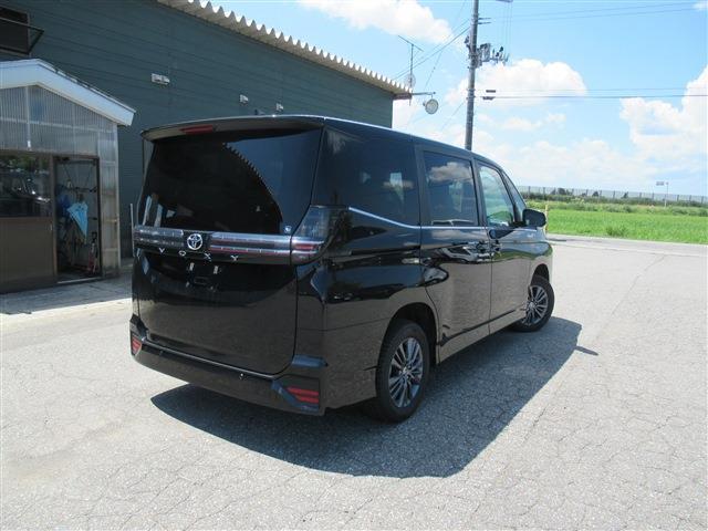 トヨタ ヴォクシー ２．０ Ｓ－Ｚ ４ＷＤ R6年 (東北) 99