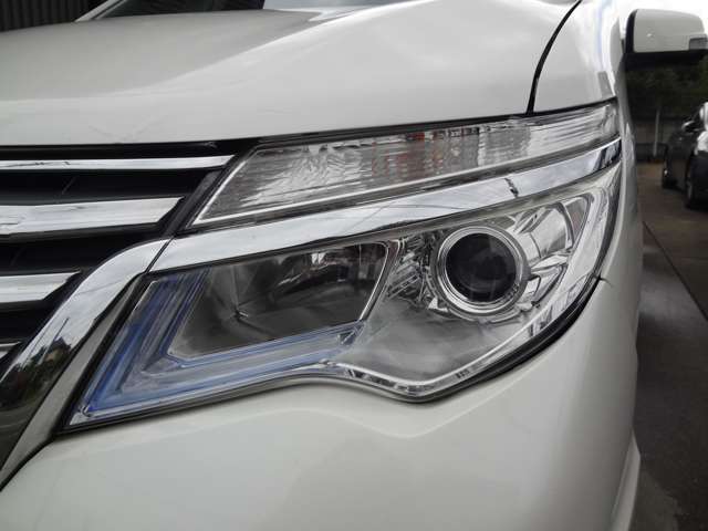 日産 セレナ ２．０ ハイウェイスター Ｖセレクション＋ＳＡＦＥＴＹ Ｓ－ＨＹＢＲＩＤ アドバンストセーフティ ＰＫＧ H27年 (関東) 99