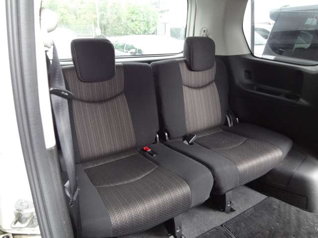 日産 セレナ ２．０ ハイウェイスター Ｖセレクション＋ＳＡＦＥＴＹ Ｓ－ＨＹＢＲＩＤ アドバンストセーフティ ＰＫＧ H27年 (関東) 99