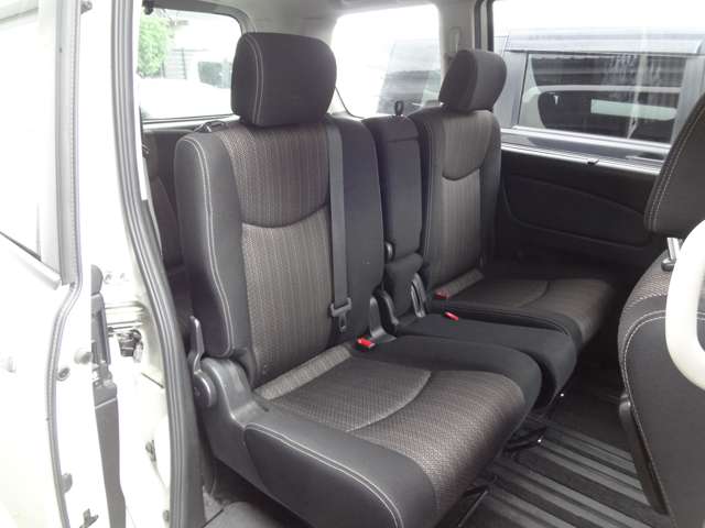 日産 セレナ ２．０ ハイウェイスター Ｖセレクション＋ＳＡＦＥＴＹ Ｓ－ＨＹＢＲＩＤ アドバンストセーフティ ＰＫＧ H27年 (関東) 99