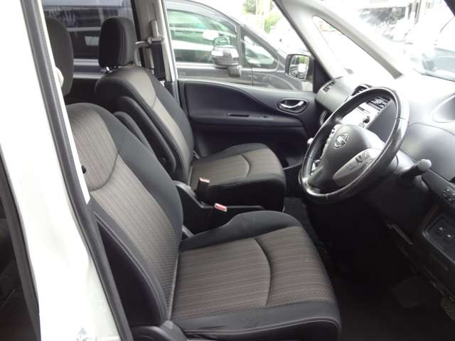 日産 セレナ ２．０ ハイウェイスター Ｖセレクション＋ＳＡＦＥＴＹ Ｓ－ＨＹＢＲＩＤ アドバンストセーフティ ＰＫＧ H27年 (関東) 99