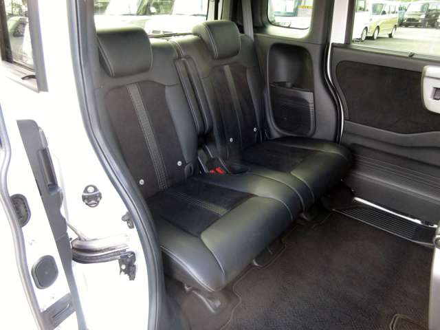 ホンダ Ｎ　ＢＯＸ カスタム ６６０ Ｌ ターボ スタイルプラス ブラック R4年 (関東) 99