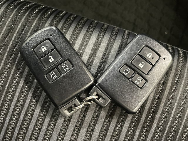 トヨタ ノア ２．０ ＳＩ H29年 (甲信越・北陸) 99