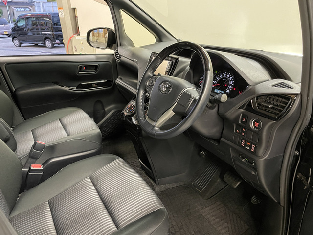 トヨタ ノア ２．０ ＳＩ H29年 (甲信越・北陸) 99