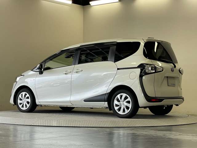 トヨタ シエンタ　ハイブリッド ハイブリッド １．５ Ｇ H29年 (甲信越・北陸) 99
