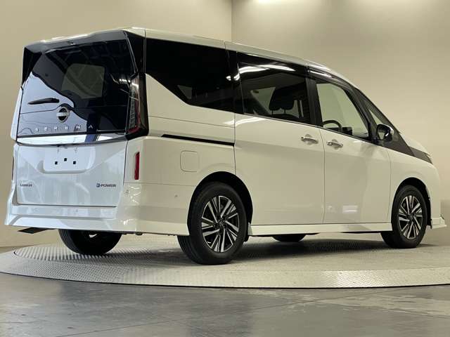 日産 セレナ １．４ Ｅ－ＰＯＷＥＲ ルキシオン R5年 (甲信越・北陸) 99