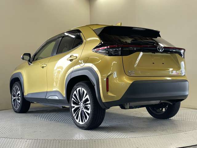 トヨタ ヤリスクロス　ハイブリッド １．５ ハイブリッド Ｚ Ｅ－ＦＯＵＲ ４ＷＤ R3年 (甲信越・北陸) 99