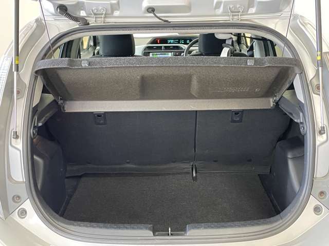 トヨタ アクア １．５ Ｓ H25年 (甲信越・北陸) 99