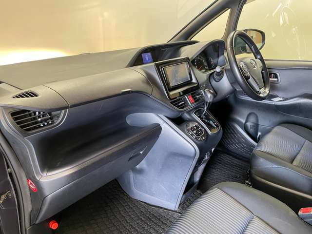 トヨタ ヴォクシー ２．０ ＺＳ H26年 (甲信越・北陸) 99
