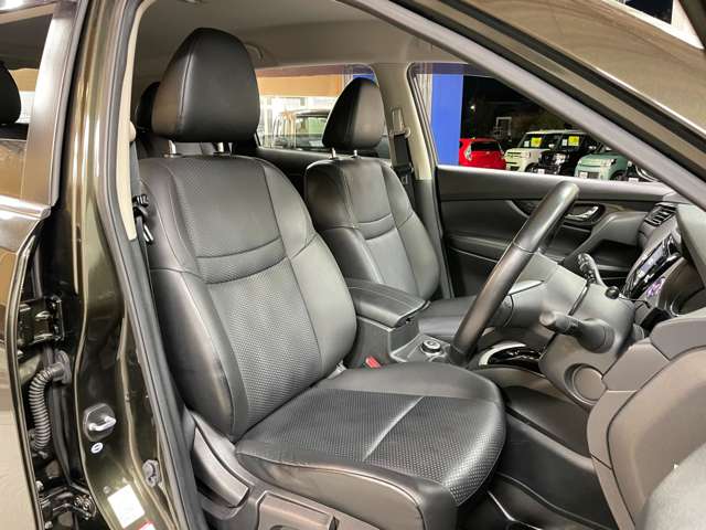 日産 エクストレイル ２．０ ２０Ｘ ２列車 ４ＷＤ H29年 (甲信越・北陸) 99