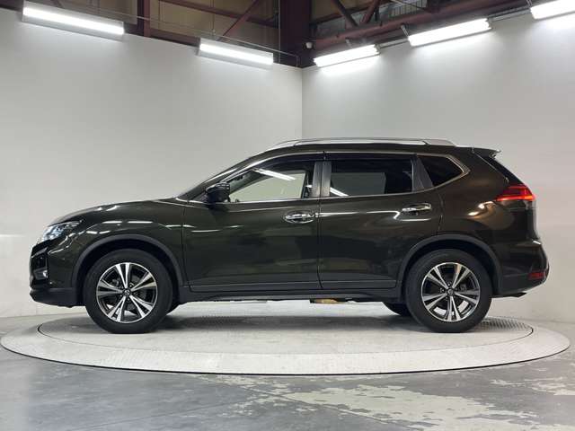 日産 エクストレイル ２．０ ２０Ｘ ２列車 ４ＷＤ H29年 (甲信越・北陸) 99