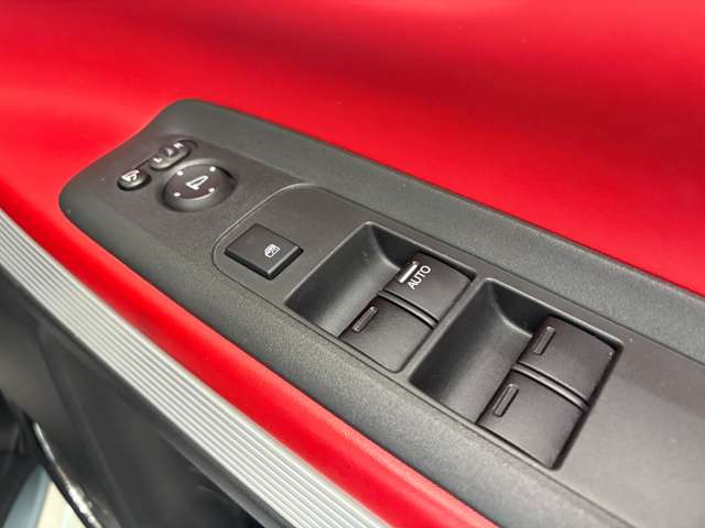 ホンダ Ｎ　ＢＯＸ　スラッシュ ６６０ Ｘ ２トーンカラースタイル H27年 (近畿) 99