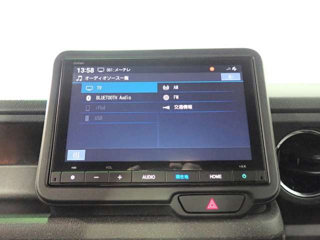ホンダ Ｎ　ＢＯＸ カスタム ６６０ コーディネートスタイル ２トーン R5年 (近畿) 99