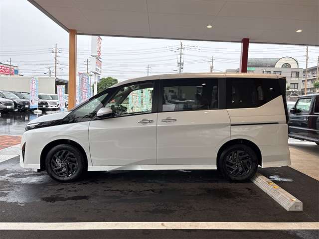 日産 セレナ １．４ Ｅ－ＰＯＷＥＲ ハイウェイスターＶ R8年 (九州・沖縄) 99