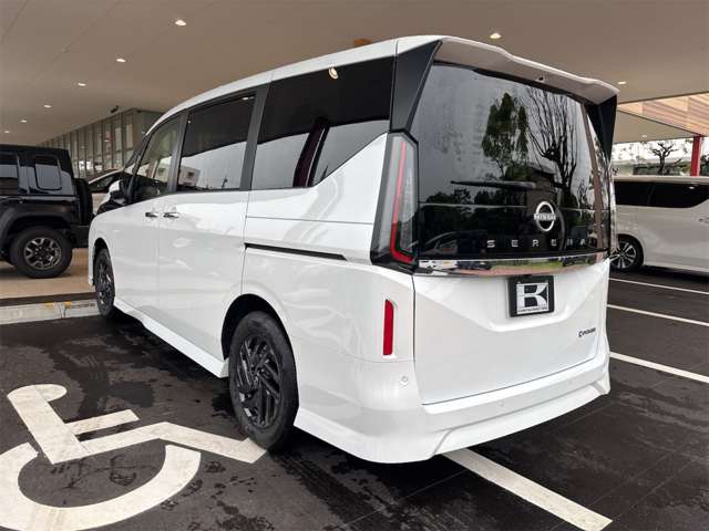 日産 セレナ １．４ Ｅ－ＰＯＷＥＲ ハイウェイスターＶ R8年 (九州・沖縄) 99