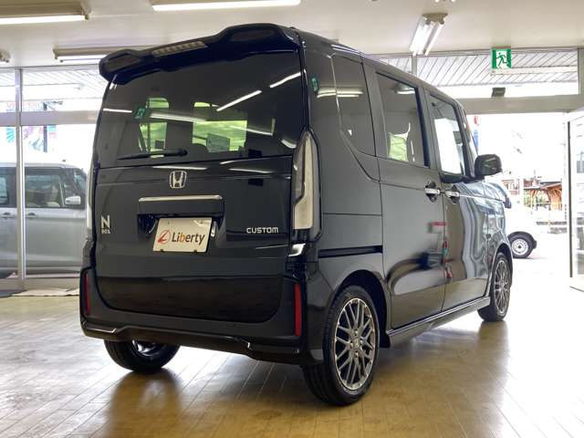 ホンダ Ｎ　ＢＯＸ カスタム ６６０ ターボ R8年 (四国) 99