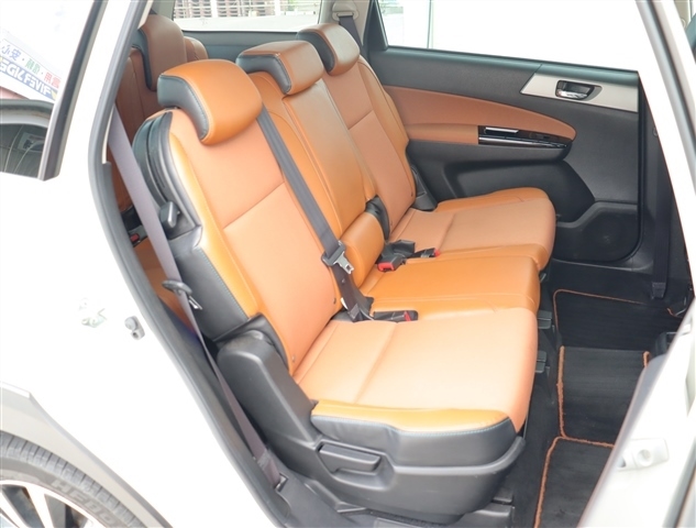 スバル エクシーガ　クロスオーバー７ ２．５ Ｉ アイサイト ４ＷＤ H27年 (関東) 99