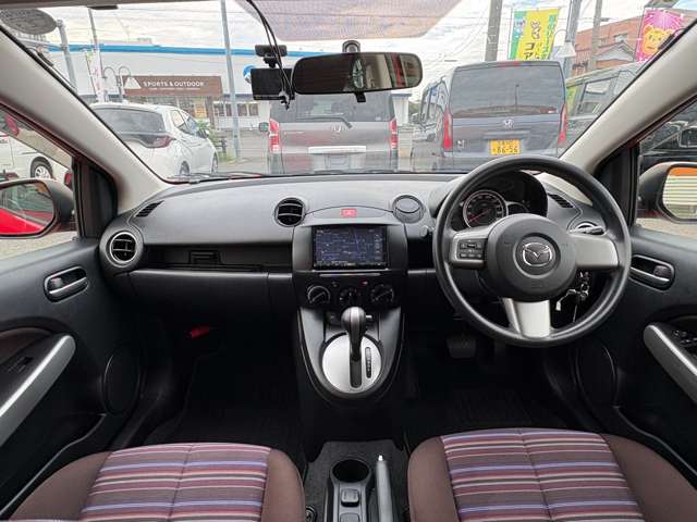 マツダ デミオ １．３ １３Ｃ－Ｖ スマートエディションＩＩ H26年 (東海) 99